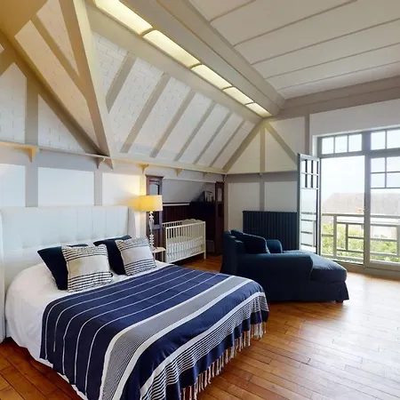 Feriehus Les Roches Grises, Luxueuse Face Mer, 4etoiles, Et Jardin Panoramique, Societe La Clef Decamp Granville