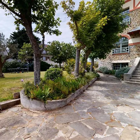 Holiday home Les Roches Grises, Luxueuse Face Mer, 4etoiles, Et Jardin Panoramique, Societe La Clef Decamp Granville