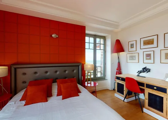 Les Roches Grises, Luxueuse Face Mer, 4etoiles, Et Jardin Panoramique, Societe La Clef Decamp Casa de Férias *