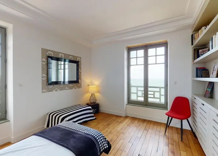 Les Roches Grises, Luxueuse Face Mer, 4etoiles, Et Jardin Panoramique, Societe La Clef Decamp Casa de Férias *