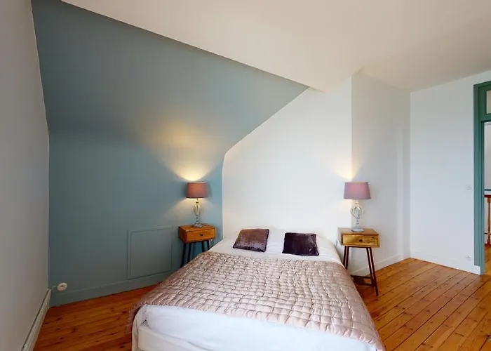 Casa de Férias Les Roches Grises, Luxueuse Face Mer, 4etoiles, Et Jardin Panoramique, Societe La Clef Decamp Granville